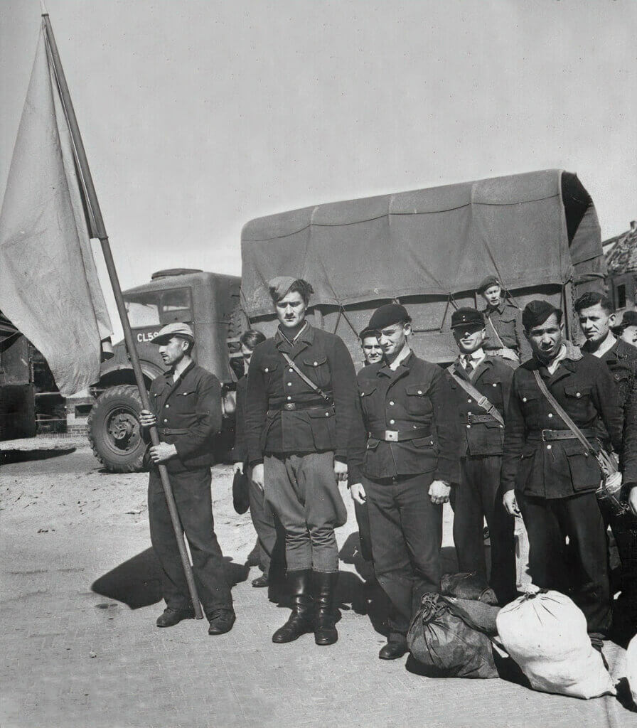 Overlevende Georgiërs op weg naar huis